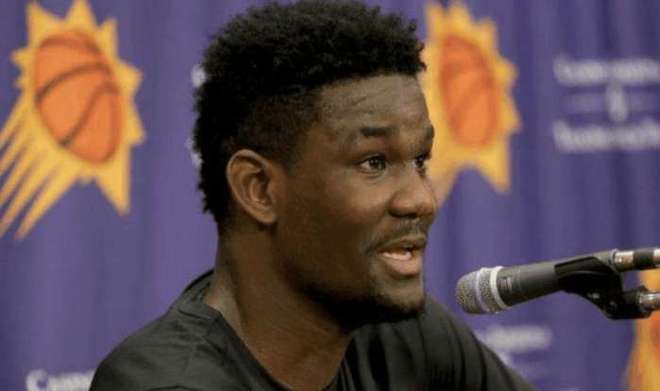 在分析比赛 在分析比赛