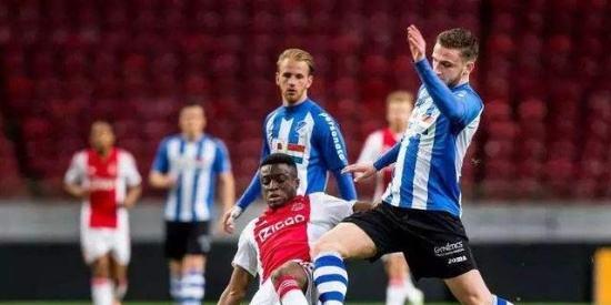 打破防线的 打破防线的