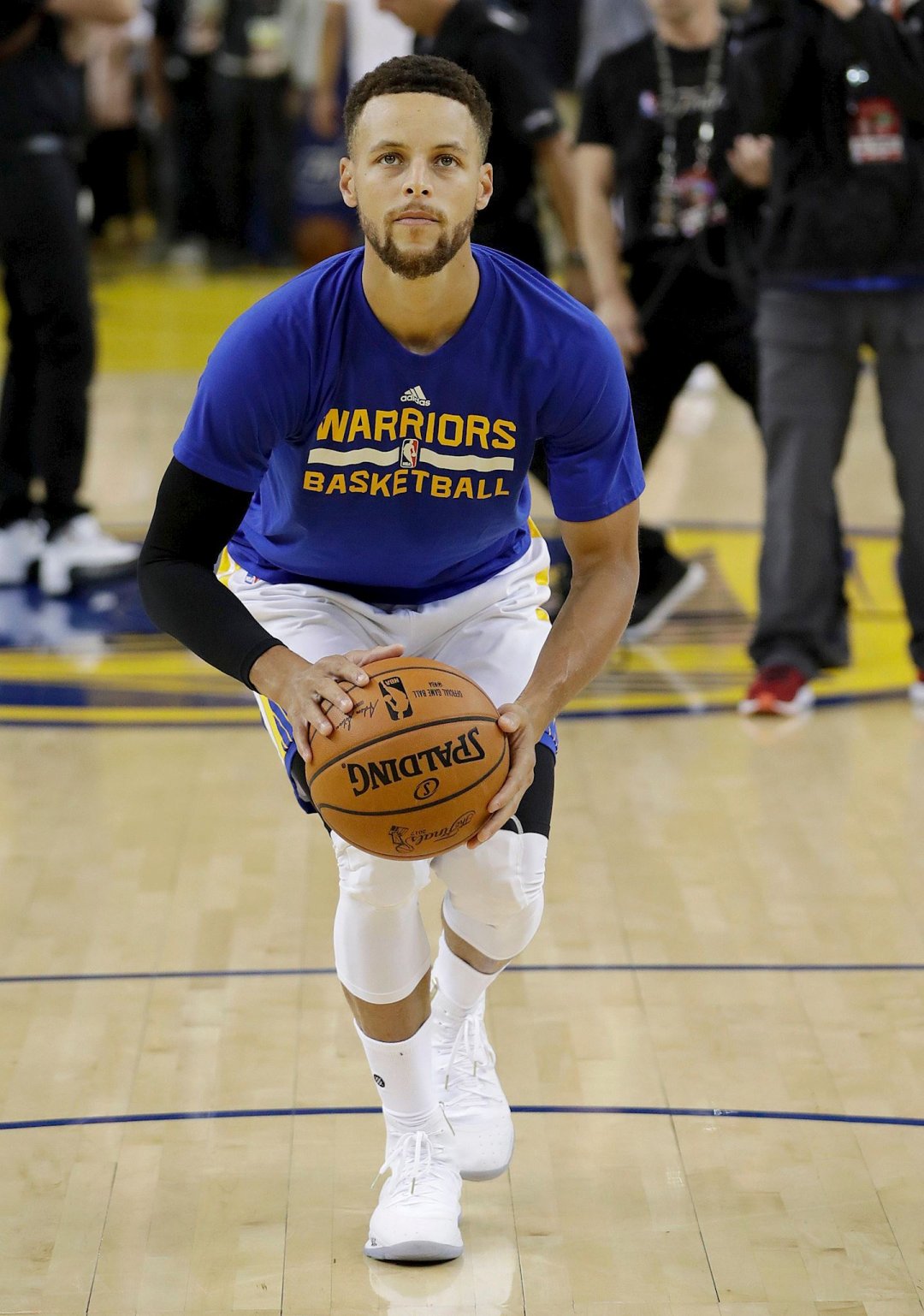 的赛前海报 的赛前海报