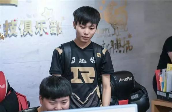 双方的每一 双方的每一