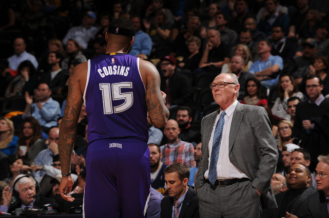 使其在一年 使其在一年